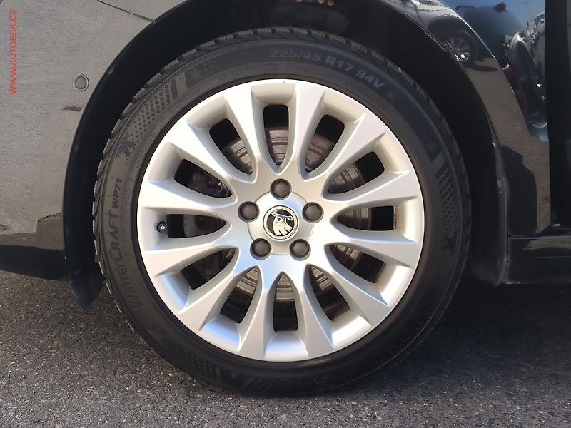 Škoda Superb (2015) 1.8 TSi 4X4, Ambition, navi - fotka 21 z 22