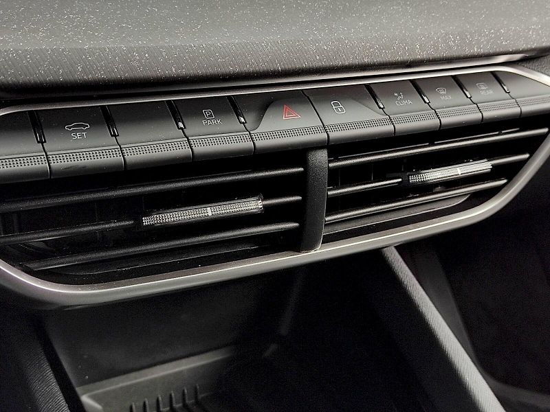 Škoda Octavia (2025) Top Selection 1,5 Tsi DSG - fotka 20 z 37