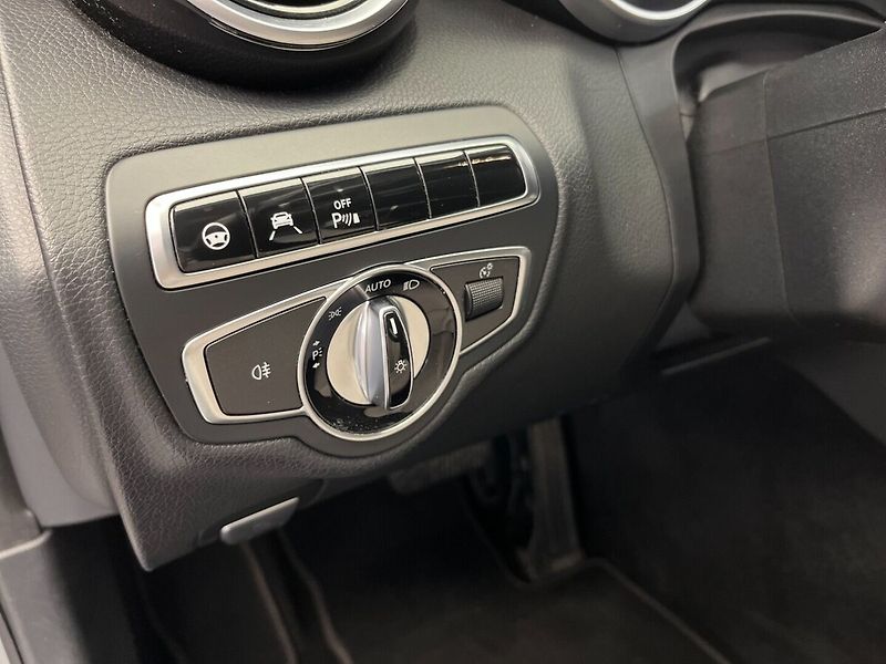 Mercedes-Benz Třídy C C 250 d 4MATIC Avantgarde - fotka 11 z 27