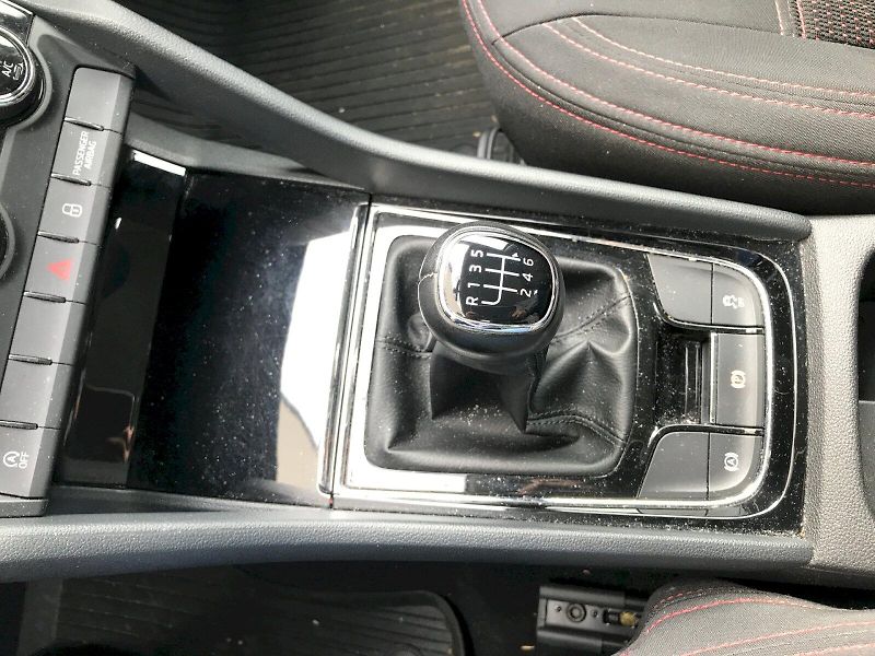 Škoda Karoq (2019) AMBITION TSI 1.5-110KW 6MP - fotka 22 z 24