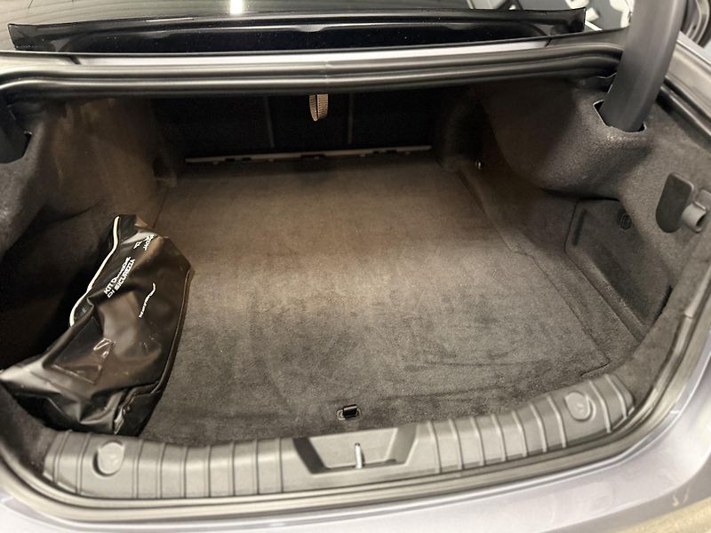 Jaguar XF (2021) 2.0d R-Dynamic, REZERVOVANO - fotka 44 z 56
