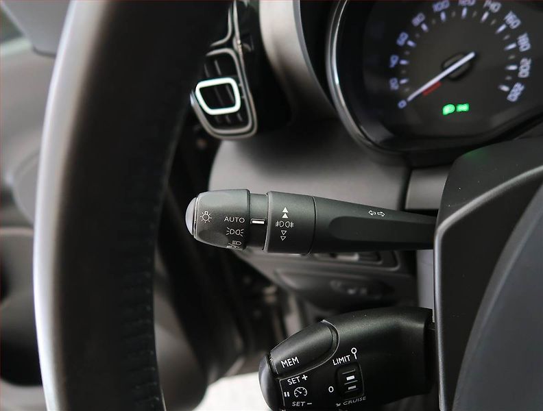Citroën C3 Aircross (2022) Feel 1.2 PureTech, Serv.kniha - fotka 20 z 20