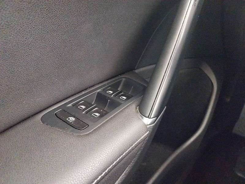 Volkswagen Golf (2014) 1.2 TSI, Tempomat - fotka 17 z 18