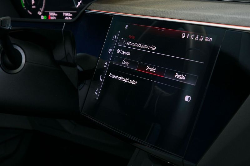 Audi e-tron 55 300kW Matrix Softclose HUD - fotka 37 z 44