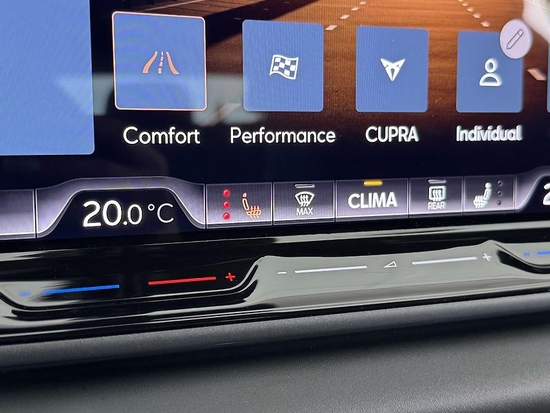 Cupra Terramar 2,0TSI VZ 265*4x4*DPH*Tažné - fotka 25 z 40