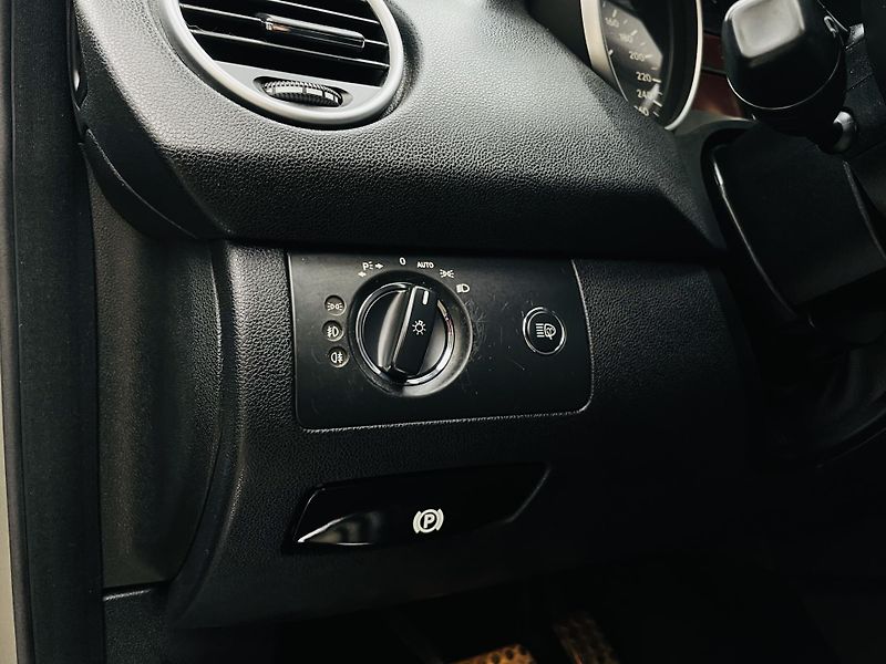 Mercedes-Benz Třídy M 320CDI 165KW 4MATIC TAŽNÉ 3500 - fotka 33 z 42