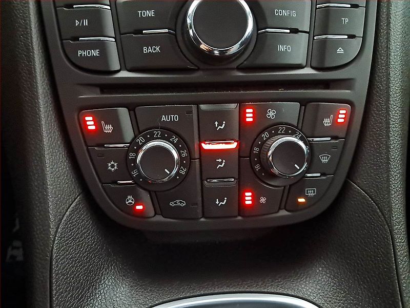 Opel Meriva (2014) Cosmo 1.4 Turbo, Serv.kniha - fotka 15 z 16