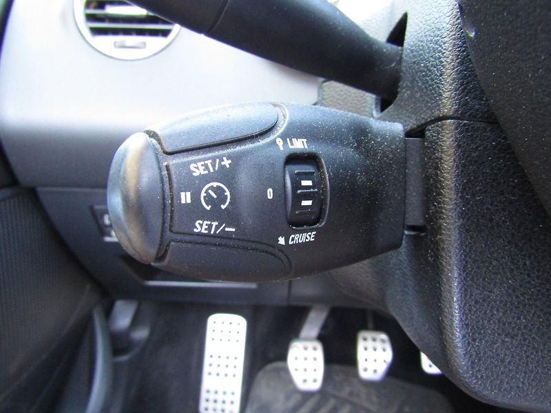 Peugeot 308 (2010) CC 1.6 HDI 82kW - fotka 18 z 30