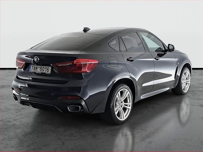BMW X6 (2019) xDrive40d - fotka 5 z 20
