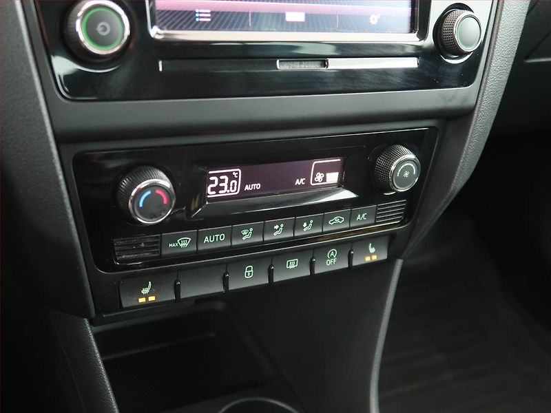 Škoda Rapid (2019) 1.0 TSI, Bi-Xenony, Tempomat - fotka 16 z 19