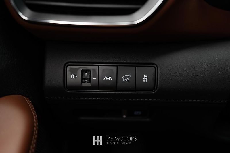 Hyundai Santa Fe (2023) - fotka 39 z 49