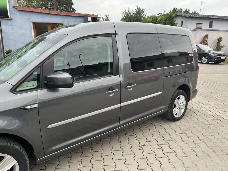 Volkswagen Caddy (2018) MAXI 2,0TDi 7 míst pěkný stav! - fotka 9 z 42