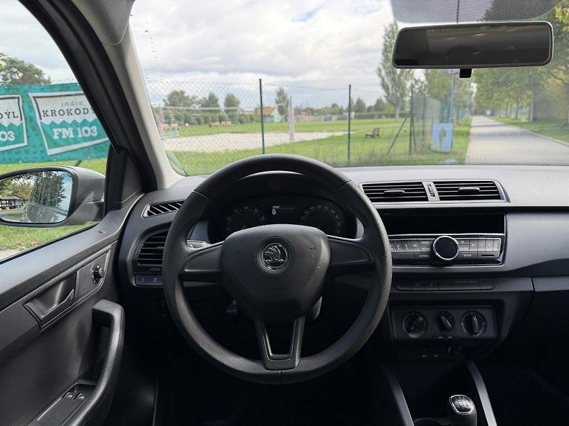 Škoda Fabia 1.0 55 kW 83000 km  - fotka 20 z 23