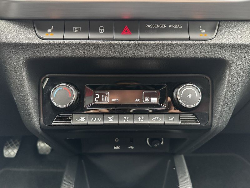 Škoda Fabia (2017) 1.2TSi Style Navi Digi Klima - fotka 9 z 49