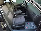 Volkswagen Golf (2001) 1.6i 77kw Klima ESP 5dv. - náhled 14