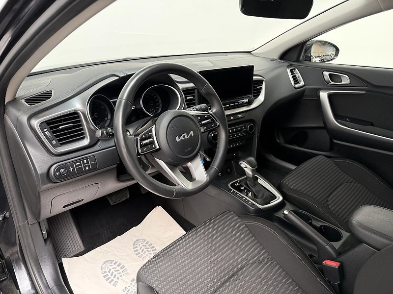 Kia Ceed 1.5 T-GDI 118kW Top SW DCT - fotka 5 z 12