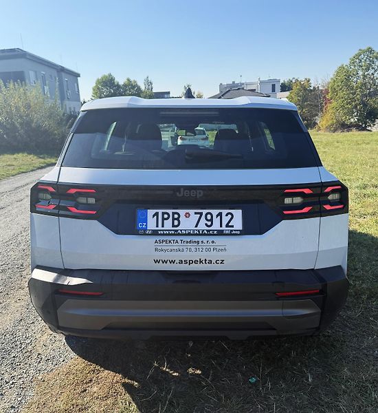 Jeep Compass (2026) Altitude e-hybrid 145k - fotka 5 z 14
