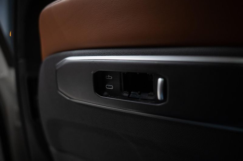 BMW X5 (2025) M30xD 210KW NEZÁVISLÉ MASÁŽ TZ - fotka 30 z 54