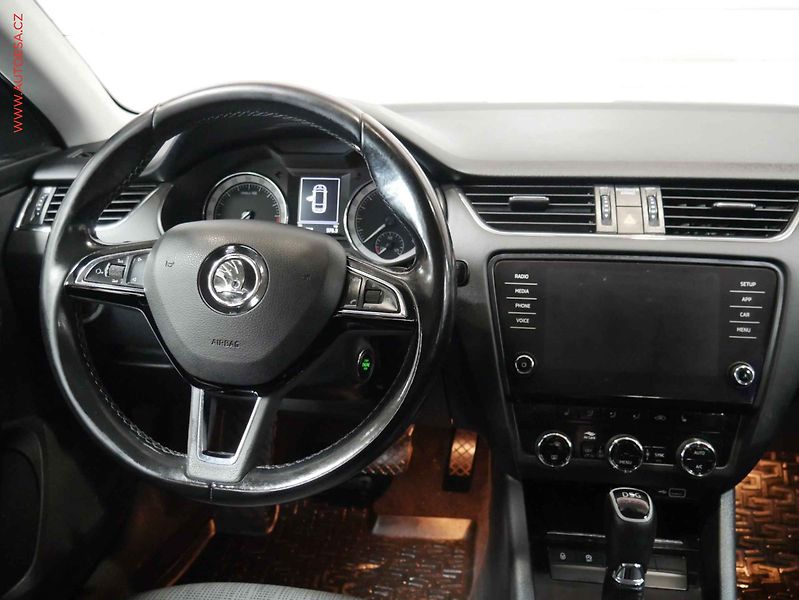 Škoda Octavia (2018) 1.6 TDi, ČR, DSG, LED, AC - fotka 11 z 21