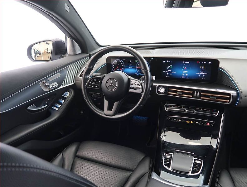 Mercedes-Benz EQC (2021) 400 4MATIC, SoH 95% - fotka 7 z 34
