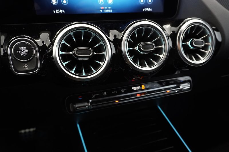 Mercedes-Benz Třídy B B 220d 140kW AMG line AUTOMAT8 - fotka 20 z 29
