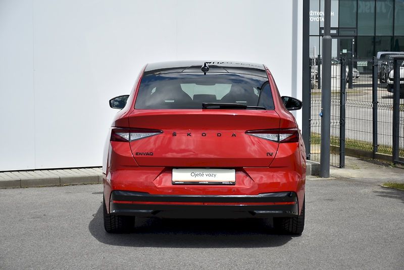 Škoda Enyaq (2023) RS 80 220kW 4x4 - fotka 9 z 34
