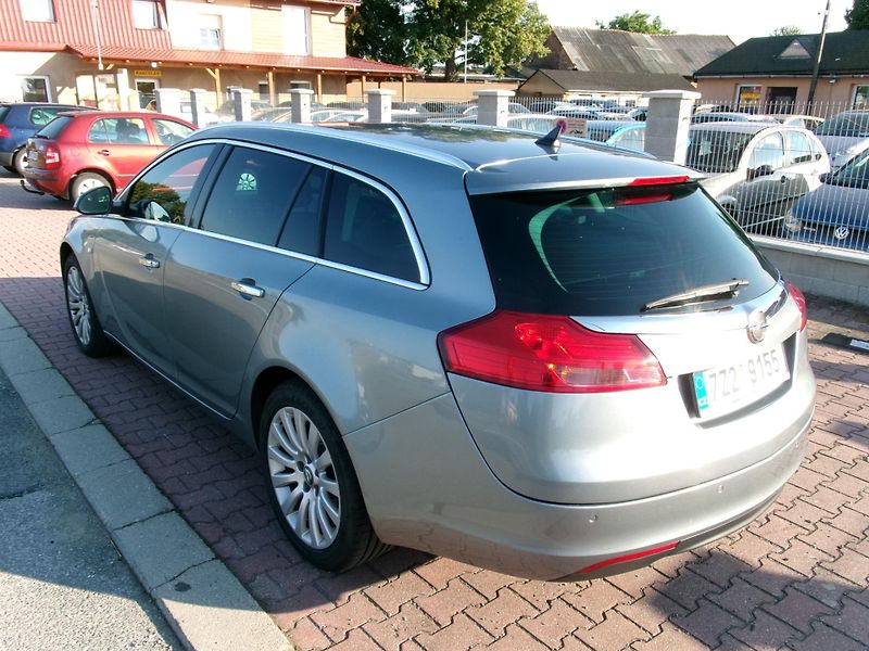 Opel Insignia (2012) 2,0CDTi AC NAVI TEMP AUT - fotka 6 z 28