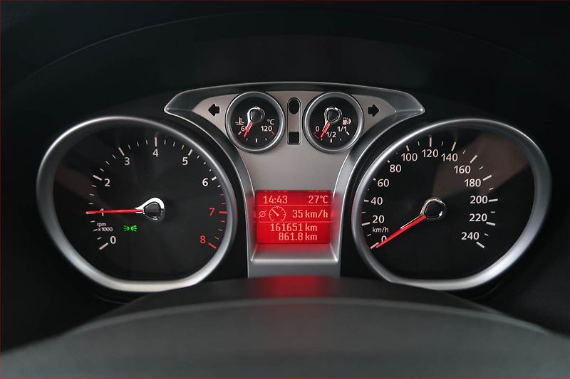 Ford Focus (2008) 1.6 16V, po STK, servisované - fotka 11 z 15