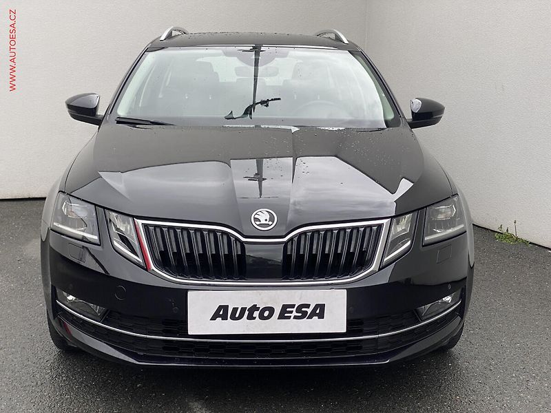 Škoda Octavia (2019) 1.6 TDi, Style, DSG, navi - fotka 2 z 18