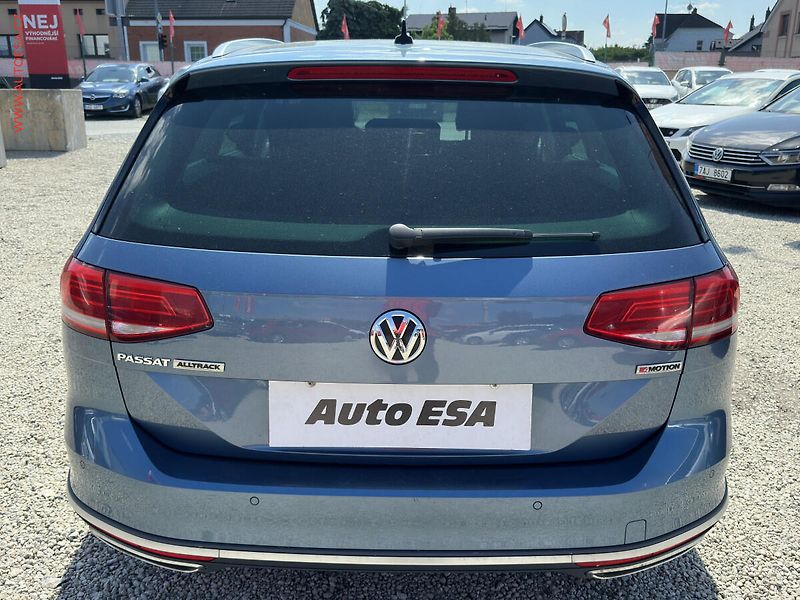 Volkswagen Passat (2019) 2.0TDI 4x4, ČR, DSG, navi - fotka 5 z 18