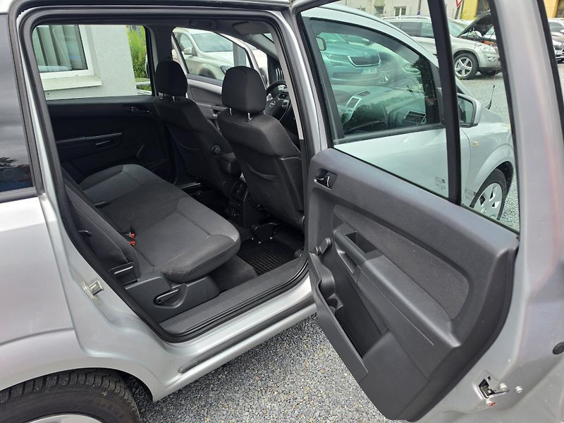 Opel Zafira 1.6 CNG TZ  - fotka 17 z 18
