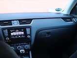 Škoda Octavia (2015) 2.0 TDI, Navi, Tempomat - náhled 8