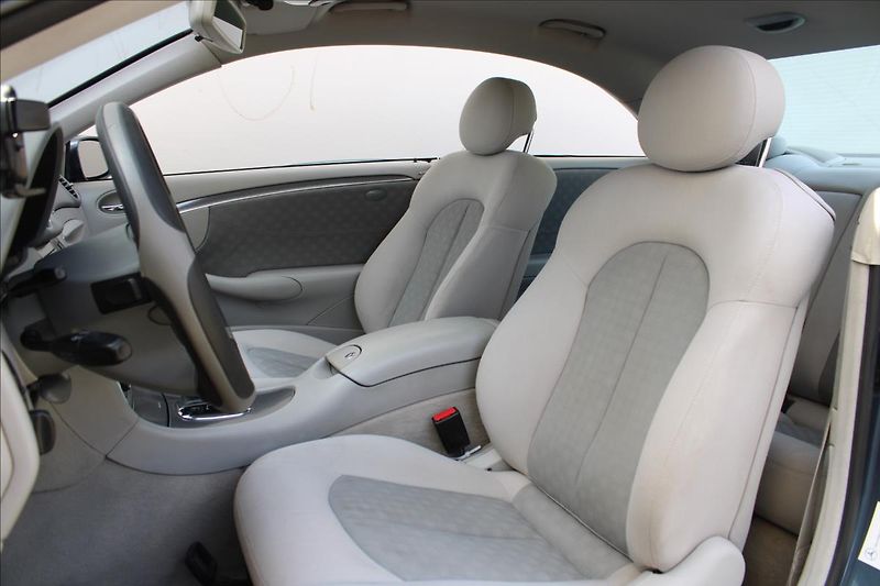 Mercedes-Benz CLK 270 CDI / Automat / CZ - fotka 14 z 32