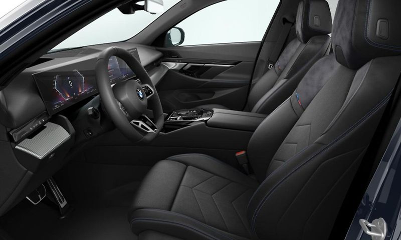 BMW Řada 5 540d xDrive Touring - fotka 4 z 4