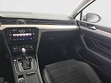 Volkswagen Passat (2021) Elegance 2.0 TDI - náhled 8