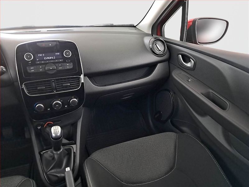 Renault Clio (2020) 0.9 TCe, ČR,1.maj, Serv.kniha - fotka 8 z 16