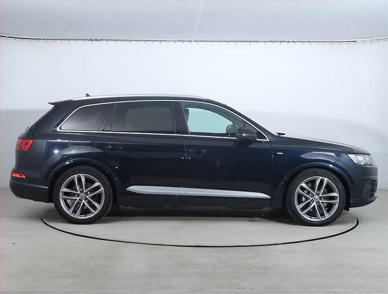 Audi Q7 (2016) S-Line 3.0 TDI - fotka 6 z 30