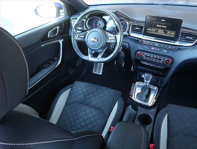 Kia Ceed (2019) GT Line 1.4 T-GDI, Automat - fotka 7 z 19