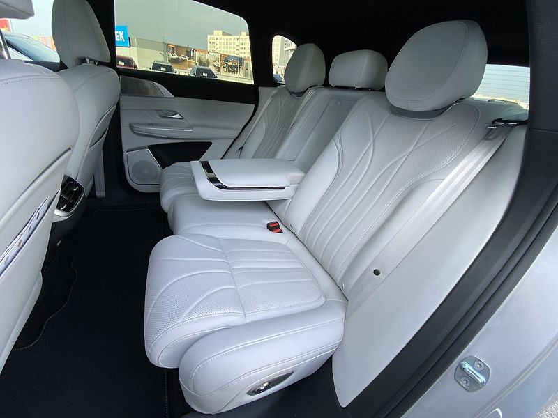 Xpeng G9 (2025) AWD Performance - fotka 21 z 37