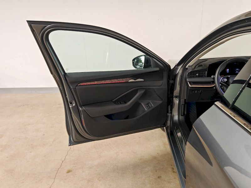 Škoda Superb (2025) iV 1.5 TSI 150 kW DSG L&K - fotka 23 z 33