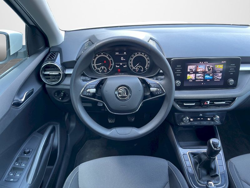 Škoda Fabia (2024) 1.0 TSI 70kW Ambition Plus - fotka 6 z 32
