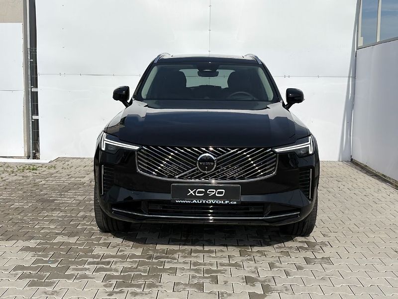 Volvo XC90 Ultra Bright T8 AWD 299kW - fotka 2 z 28