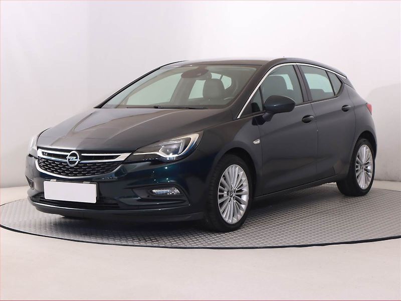 Opel Astra (2015) 1.4 T, Serv.kniha, Navi - fotka 2 z 20
