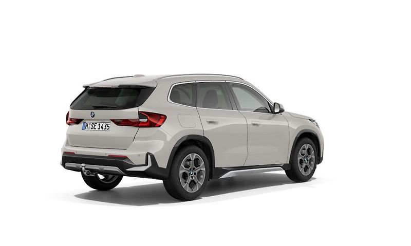BMW X1 sDrive18d - fotka 2 z 4