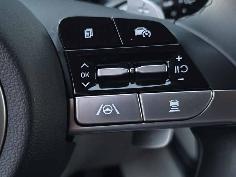 Hyundai Tucson (2021) 1.6 HEV 4x4 Style A/T - fotka 27 z 41