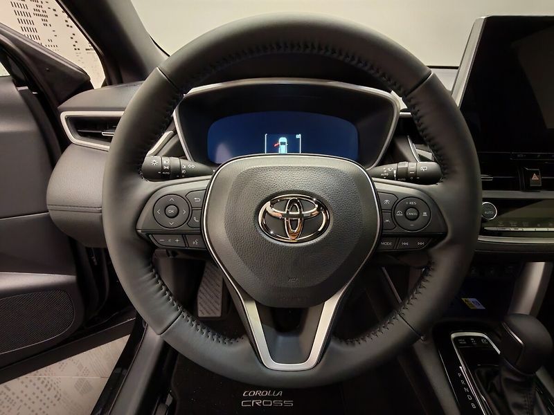 Toyota Corolla Cross 2.0 Hybrid Style - fotka 27 z 38