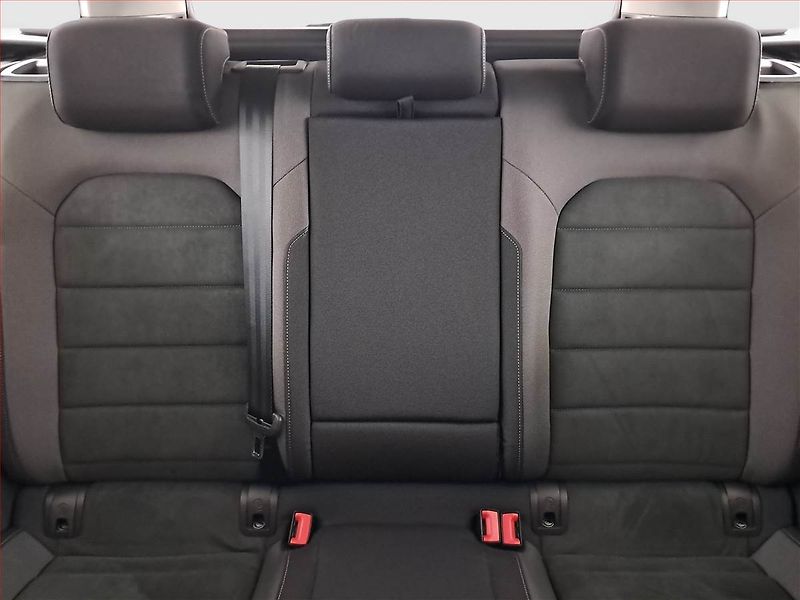 Volkswagen Golf (2020) Highline 1.5 TSI, ČR,1.maj - fotka 10 z 16