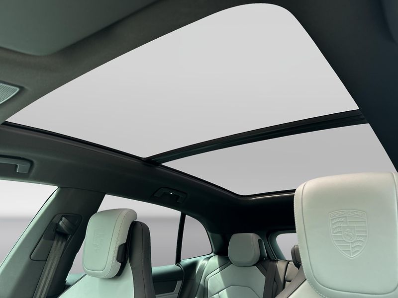Porsche Cayenne Electric - fotka 27 z 30