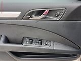 Škoda Superb (2011) 2.0TDi, DSG, výhřev sed. - náhled 11