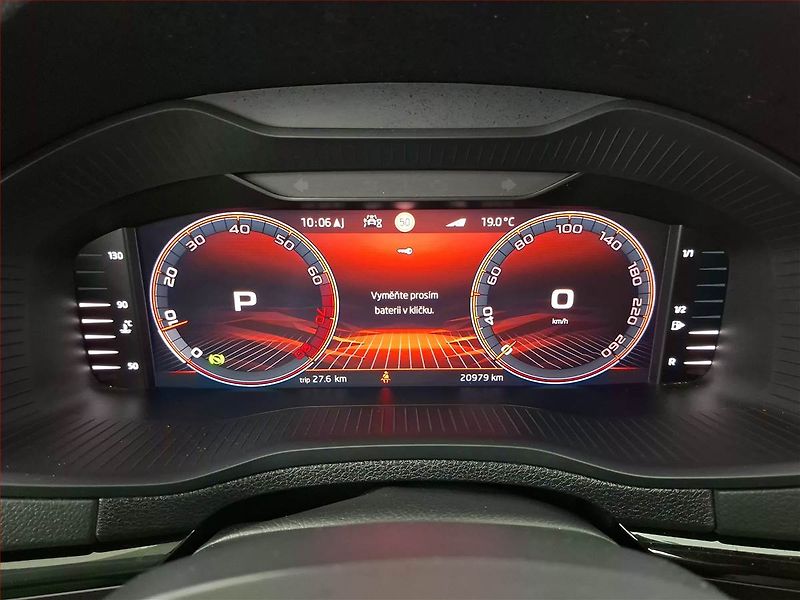 Škoda Karoq (2024) Sportline 2.0 TSI - fotka 11 z 19